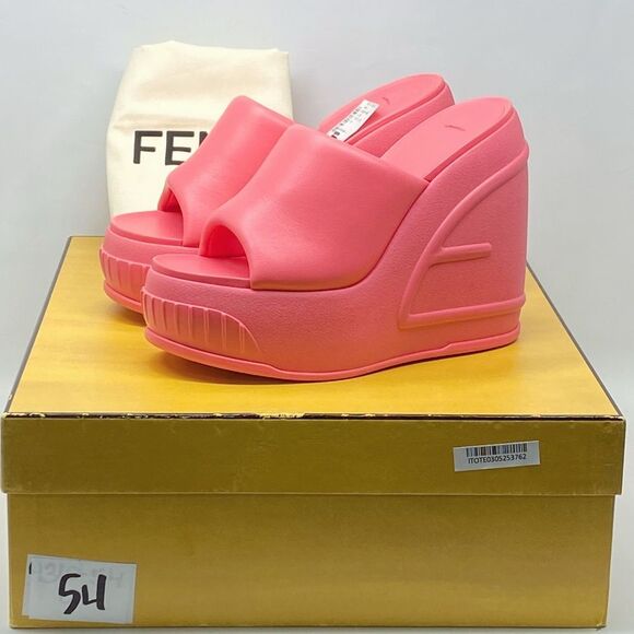 Fendi Leather Wedge Sandals size 37 - Picture 13 of 15